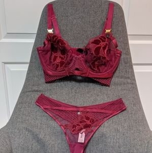 Ann Summers 32F Burgundy Nursing Bra and Pleasurable Thong Size 4 New With Tags